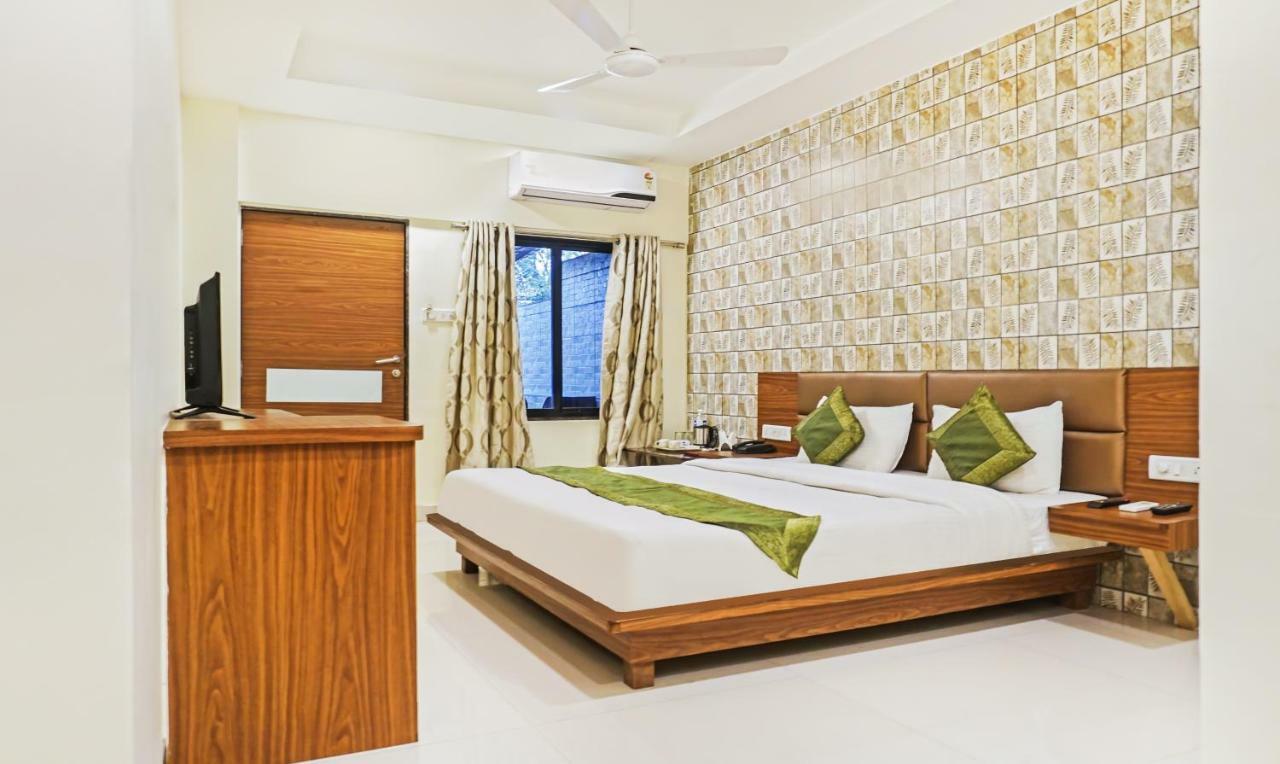 Hotel Lions Den Lonavla Exterior foto